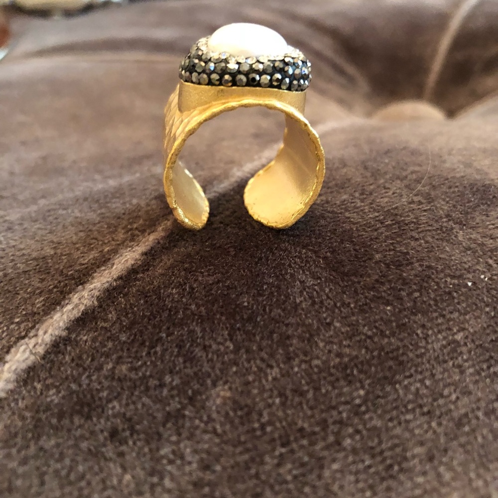 Ring - Picture 5 of 7